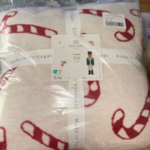 Made in Portugal Christmas candy cane 20 x 22 pack pillows